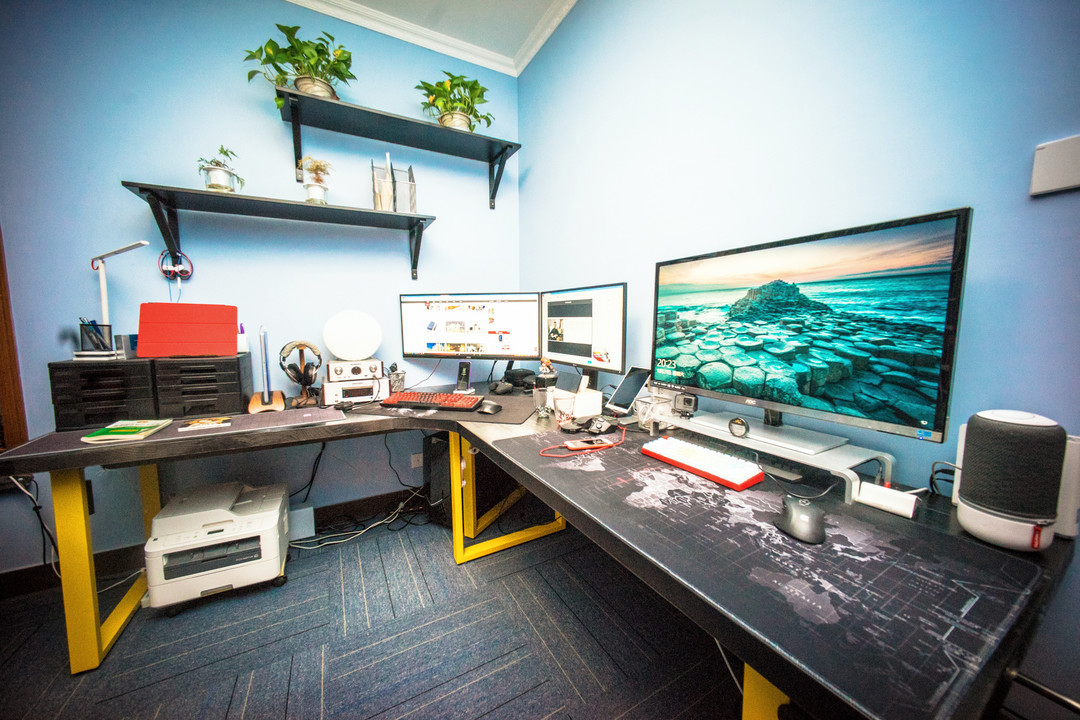 显示器还可以这样玩？一篇文章教你打造炫酷的多屏幕桌面！